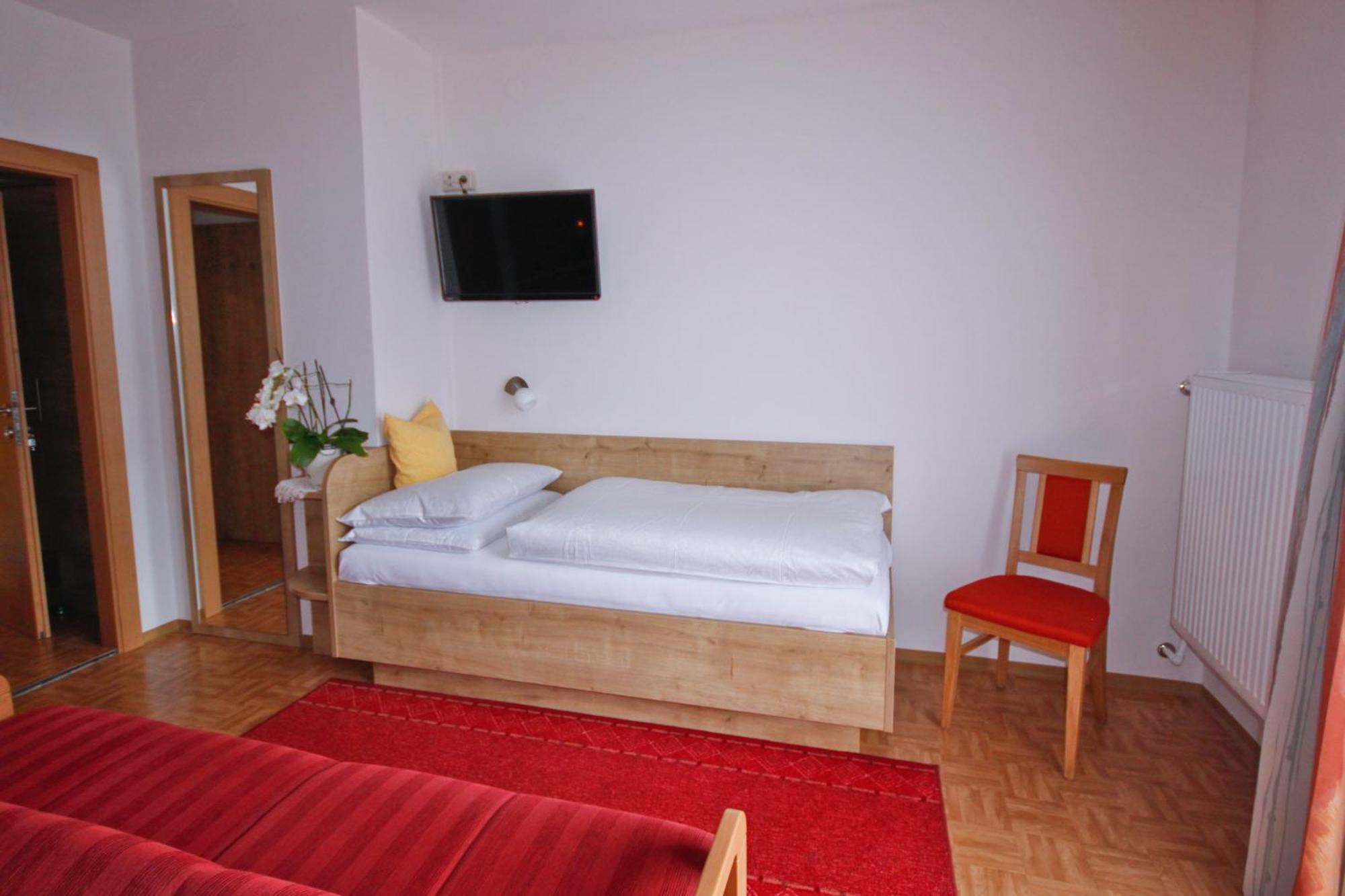 Pension Vocario Pfarrwerfen Zimmer foto